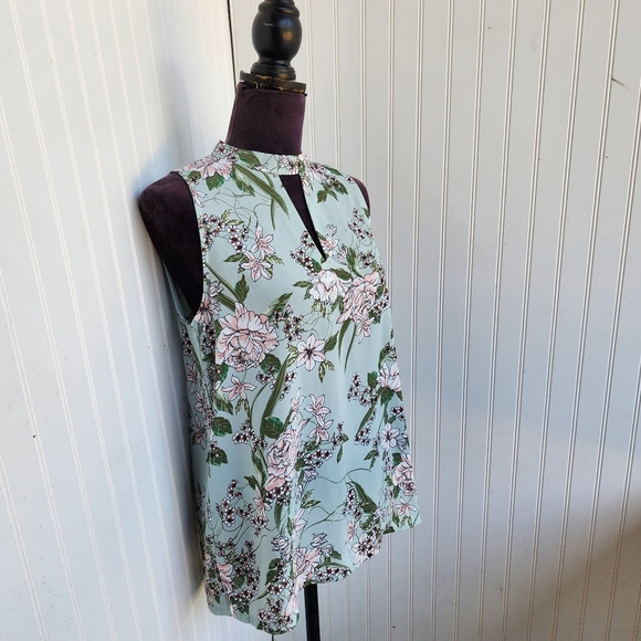 LOFT Women’s Floral Print Blue Keyhole Front Open Back Tie Sleeveless Blouse S - Picture 2 of 12